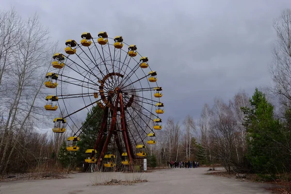 Slavné Ruské Kolo Opuštěném Zábavním Parku Pripyatu Mraky Černobylské Zóně — Stock fotografie