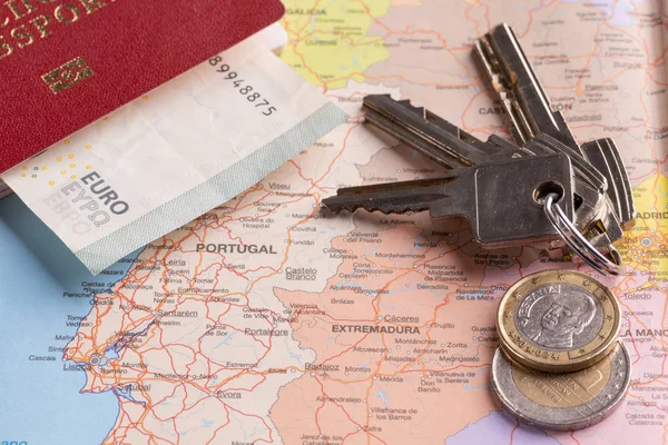 Reis Toeristische Arrangementen Russische Paspoort Euro Kaarten Sleutels Vakantie Planning — Stockfoto