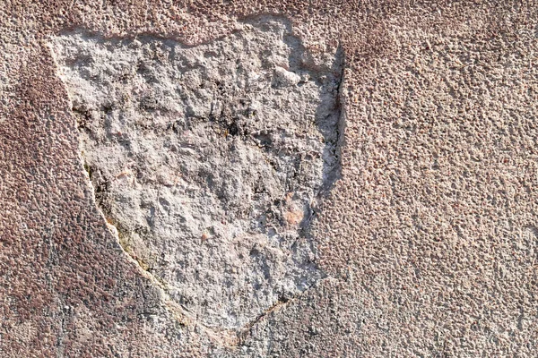 Mur de ciment en plâtre texturé avec fissures et taches — Photo