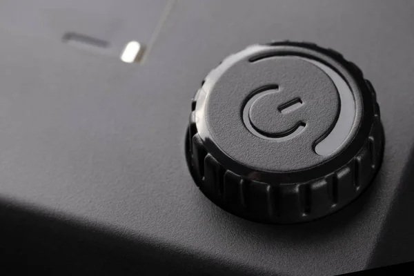 Control de encendido, botón negro encendido y apagado de dispositivos electrónicos . — Foto de Stock
