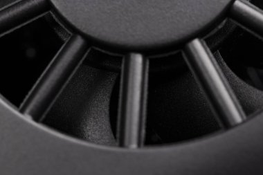 Siyah fan elektroniği yakın çekim.