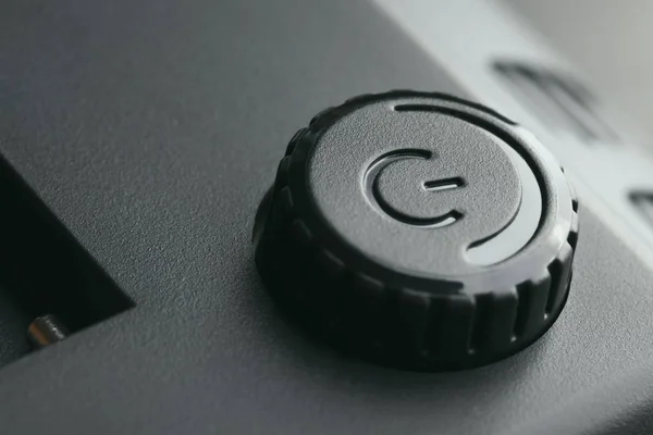 Güç ayarlama işlevi ile kapalı düğme.