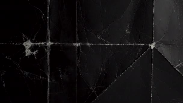 Papel Negro Arrugado Con Arrugas Esquinas Frotadas Vieja Envoltura Cartón — Vídeo de stock