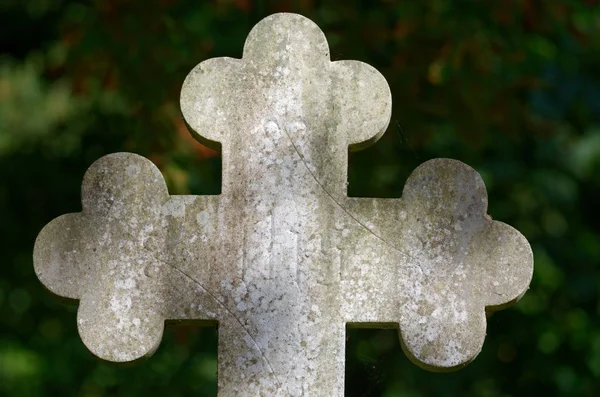 Kruis Een Kerkhof — Stockfoto