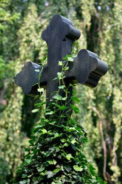 bir mezarlık çapraz