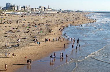 Scheveningen plajından bir yaz günü panorama
