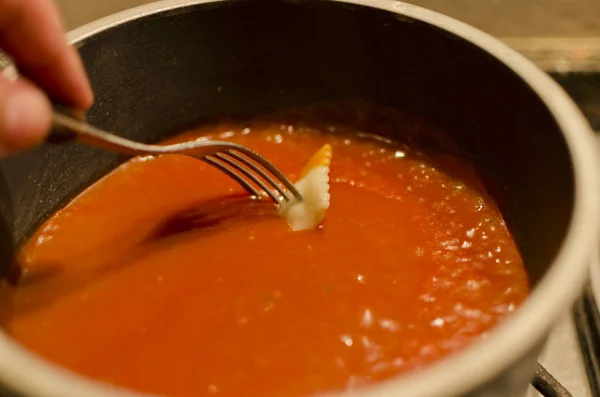 Preparing Ravioli Red Sauce — Stock Photo, Image