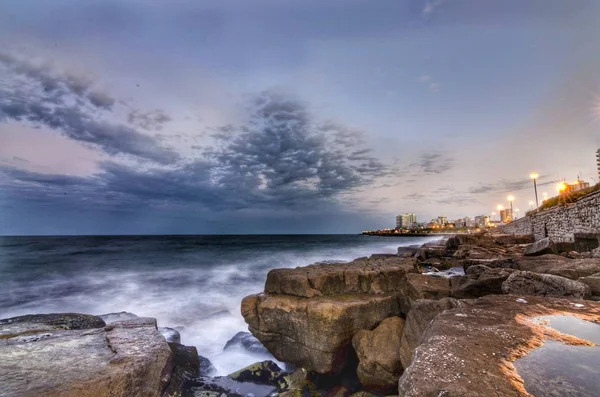 mar del Plata'daki kıyı manzara