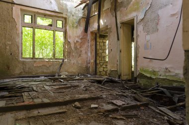 eski su şişeleme tesisi, dağların terk