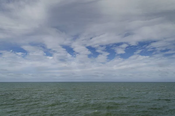 Nubes Sobre Mar —  Fotos de Stock
