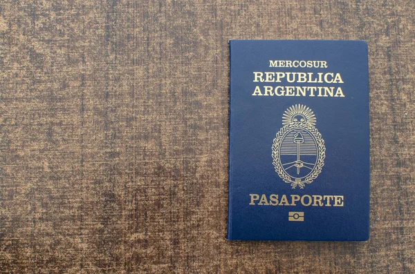 Três Passaportes Argentina Viajar Pelo Mundo Imagem De Stock