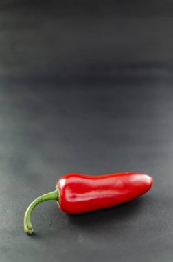 Kırmızı acı biber, biraz biber.