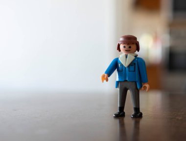 Mar del Plata - Arjantin - 12 Ekim 2020 - Beyaz arka planda PLaymobil karakterin yakın çekimi