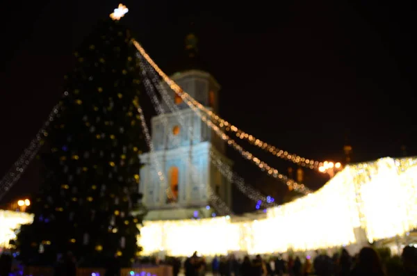 乌克兰基辅圣诞树的模糊视图 — 图库照片