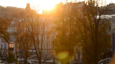 Khreschyatik, Kiev, Ukrayna Merkez sokakta yürüyen insanlar