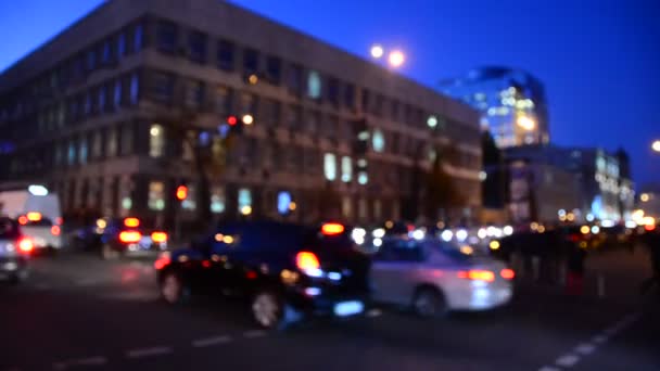 模糊汽车交通的无重点场景 — 图库视频影像