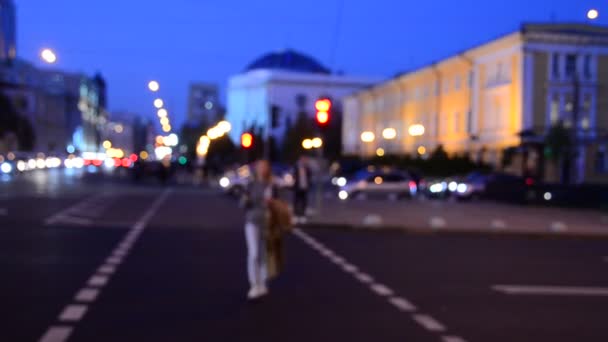 Pessoas Andando Rua Kiev Ucrânia — Vídeo de Stock