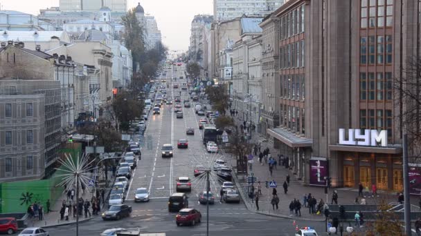 Verkeer Main Kiev City Street Oekraïne — Stockvideo