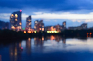 Bulanık şehir. Renkli soyut arkaplan