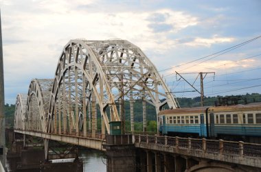 modern yüksek köprü, kentsel mimari kavramı