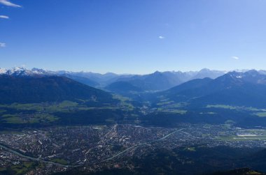 Dağların manzarası, doğa arkaplanı