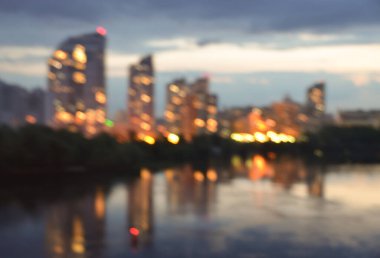 Bulanık şehir. Renkli soyut arkaplan