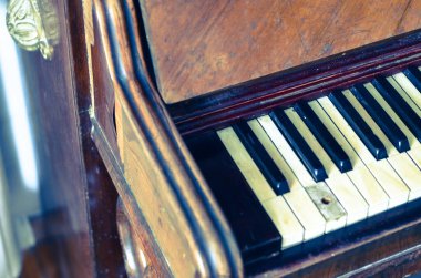 Klasik piyano. Yakın plan çekim. Kavramsal sanat arkaplanı