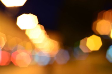 Bulanık soyut ışıklar gece şehrin arka planı