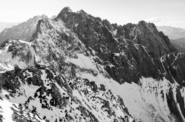 Dağların manzarası, doğa arkaplanı