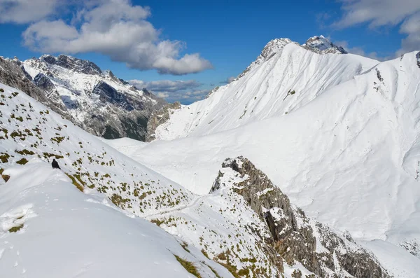 Alp manzarası, güzel dağlar.