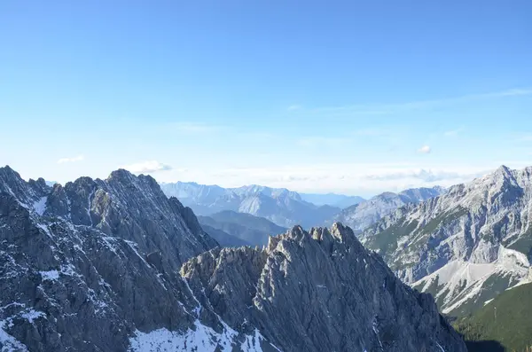Dağların manzarası, doğa arkaplanı