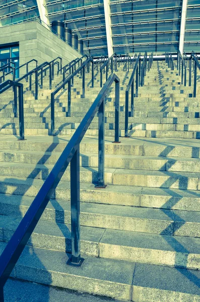 Betonowe Schody Metalowymi Balustradami Wejście Stadion Olimpijski Kyiv — Zdjęcie stockowe