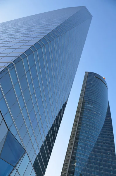 Geometrik mimari binalar tasarımı