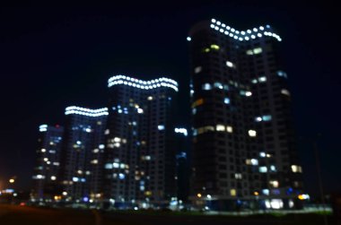 Bulanık soyut ışıklar gece şehrin arka planı