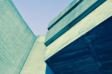 minimal geometrik şekiller, mimari çizgiler