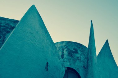 Kyiv Krematoryum ön cephe detayları, Baikove Mezarlığı