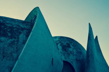 Kyiv Krematoryum ön cephe detayları, Baikove Mezarlığı