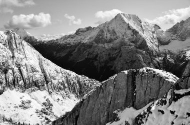 Alp manzarası, güzel dağlar.