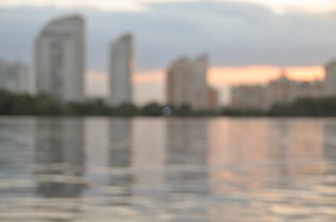 Bulanık şehir. Renkli soyut arkaplan