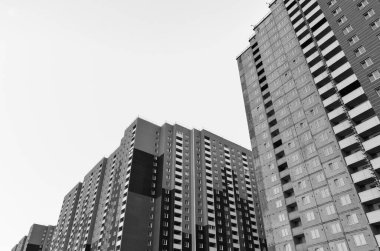 Şehirdeki modern binaların görünüşü