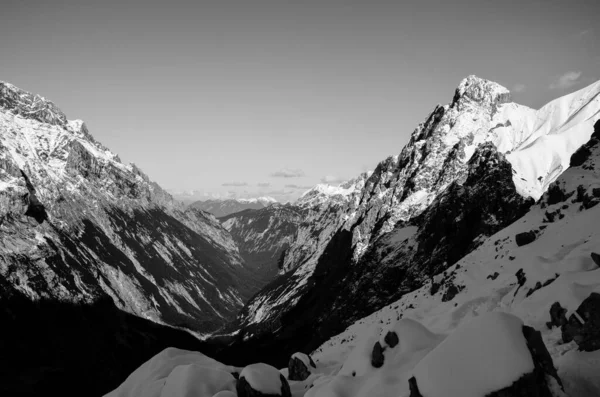 Dağların manzarası, doğa arkaplanı