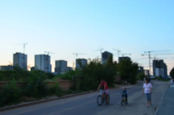 Blurred Scene People Road Distant Buildings — Stock Photo, Image