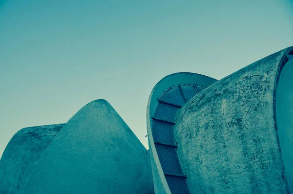 Kyiv Krematoryum ön cephe detayları, Baikove Mezarlığı