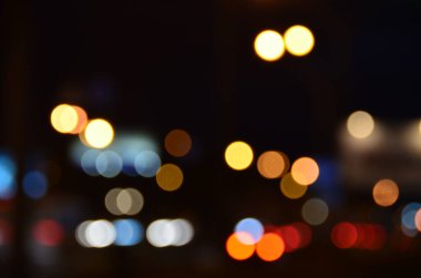 Bulanık soyut ışıklar gece şehrin arka planı