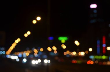 Bulanık soyut ışıklar gece şehrin arka planı