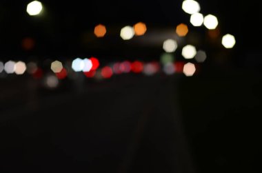 Bulanık soyut ışıklar gece şehrin arka planı