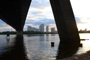 modern yüksek köprü, kentsel mimari kavramı