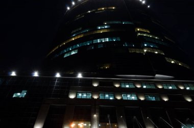 Bulanık soyut ışıklar gece şehrin arka planı