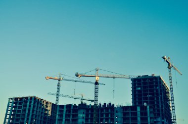 Şehirdeki modern binaların görünüşü