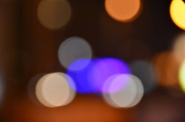 Bulanık soyut ışıklar gece şehrin arka planı